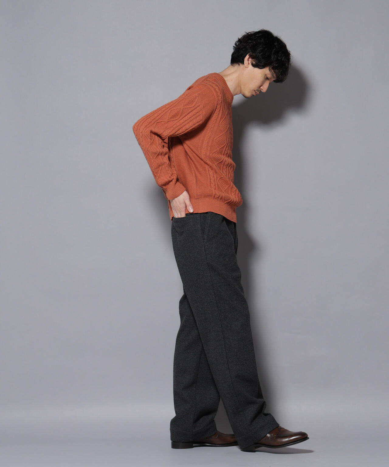 コットンMIXバルキーケーブルニット