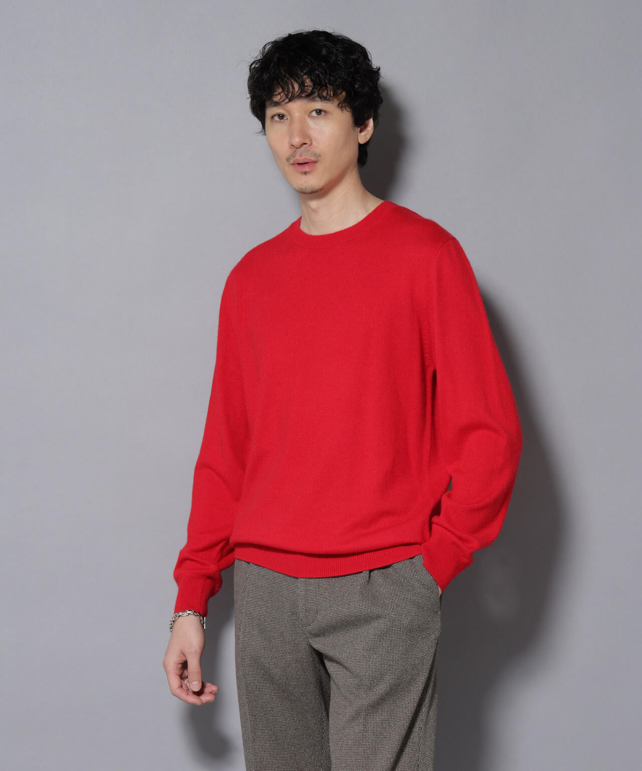 カシミヤミックスクルーネックニット