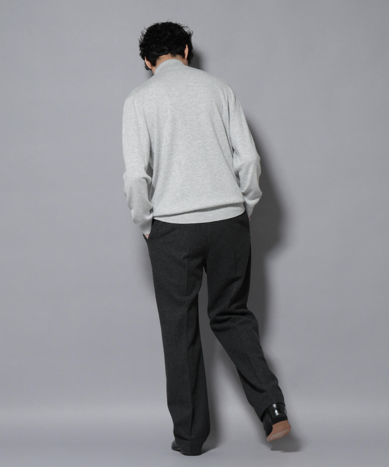 カシミヤミックスタートルネックニット