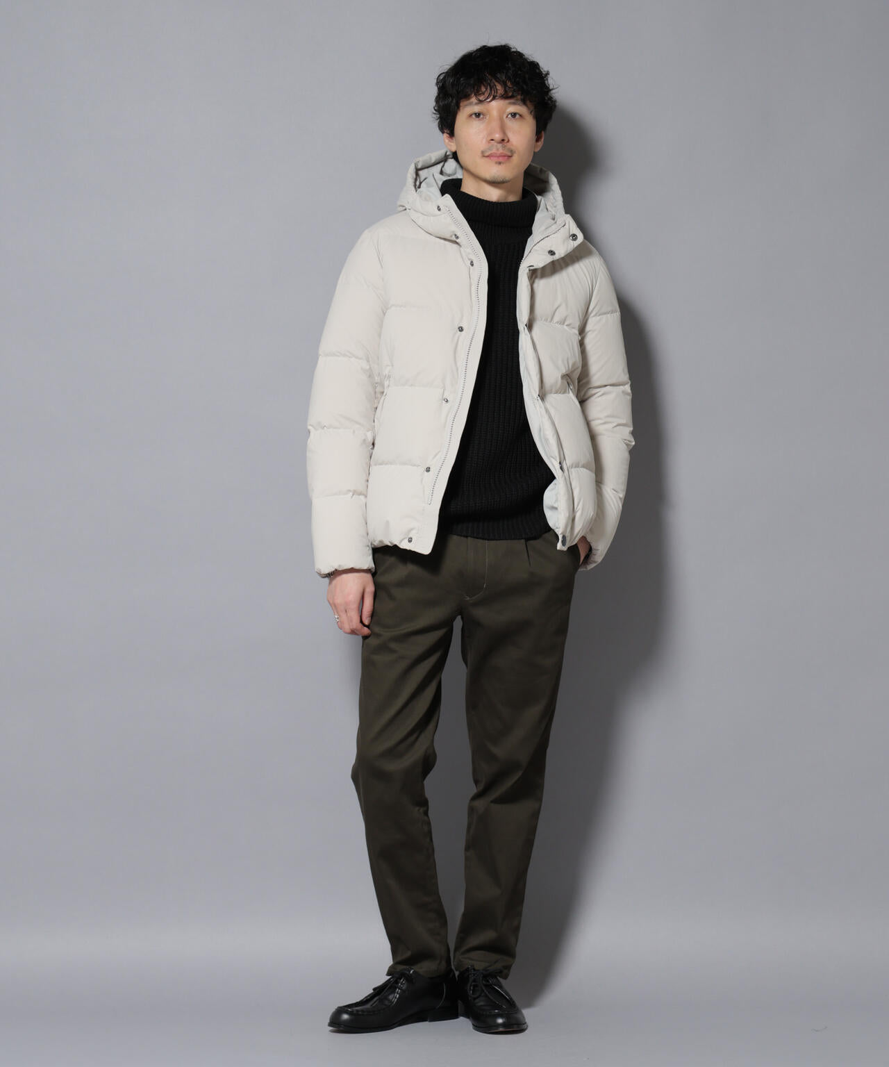 ストレッチコンパクトテーパード