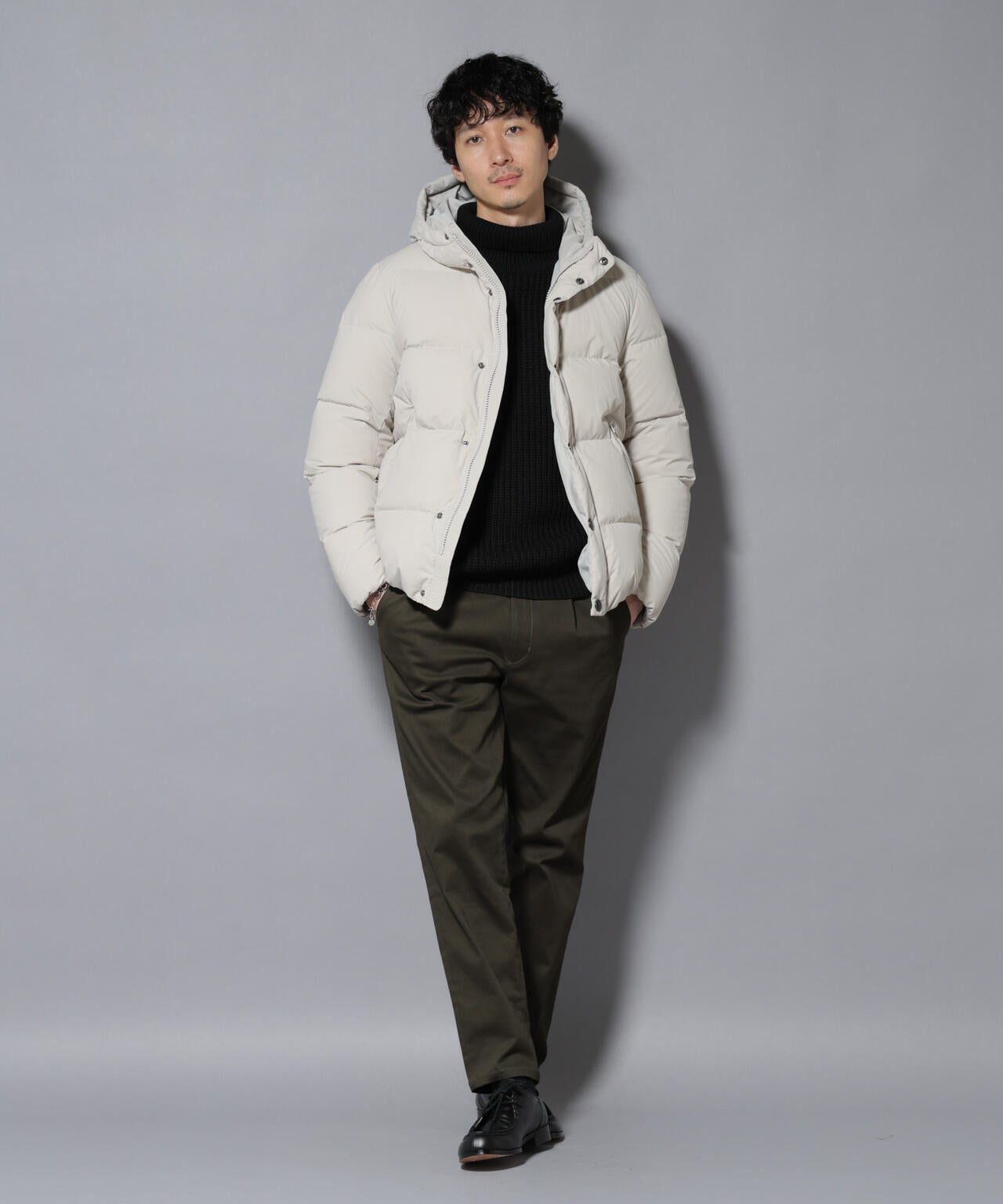 ストレッチコンパクトテーパード