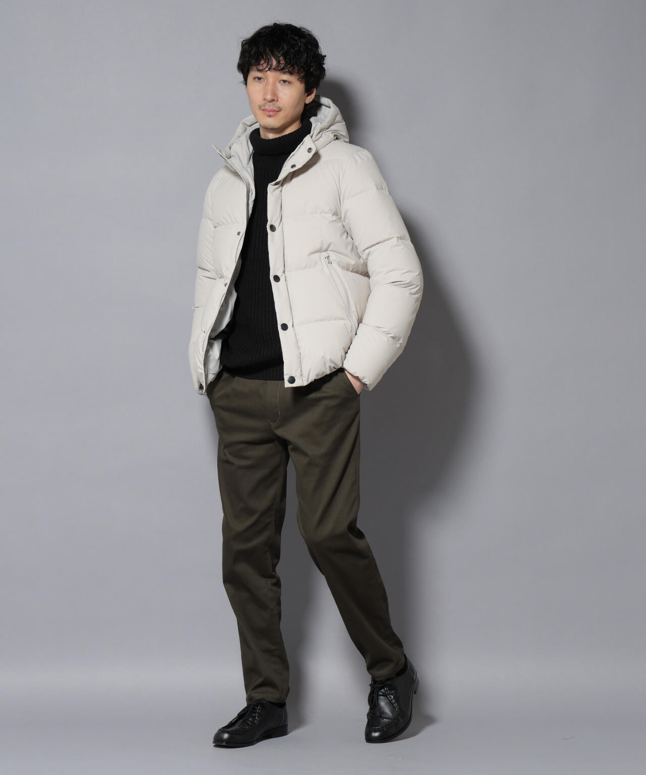 ストレッチコンパクトテーパード