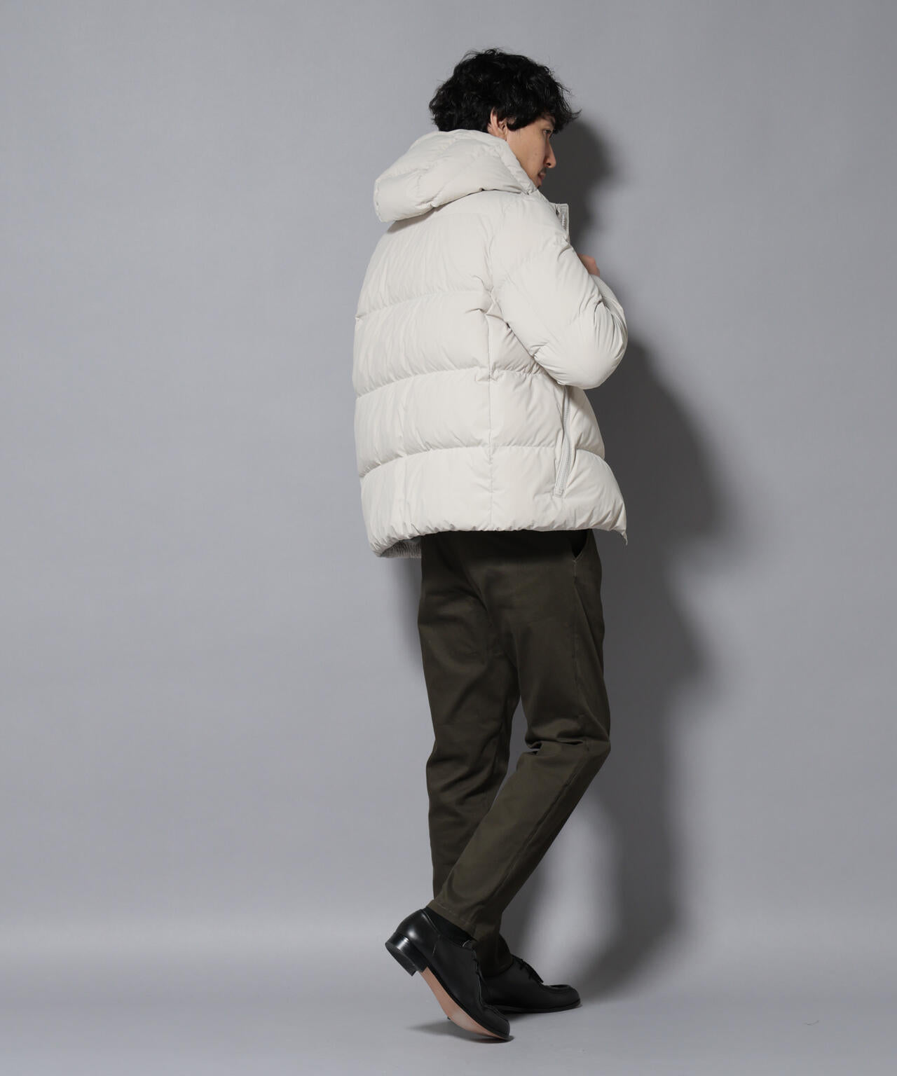 ストレッチコンパクトテーパード