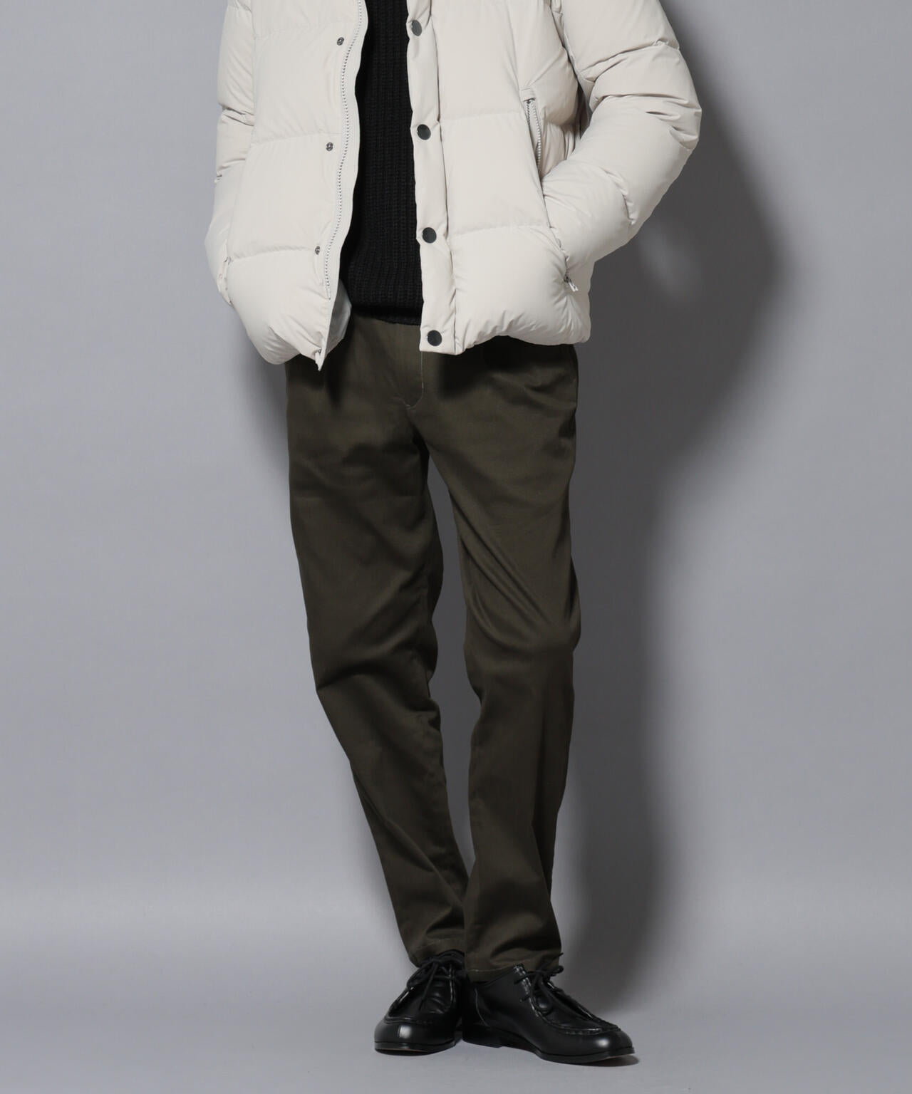 ストレッチコンパクトテーパード