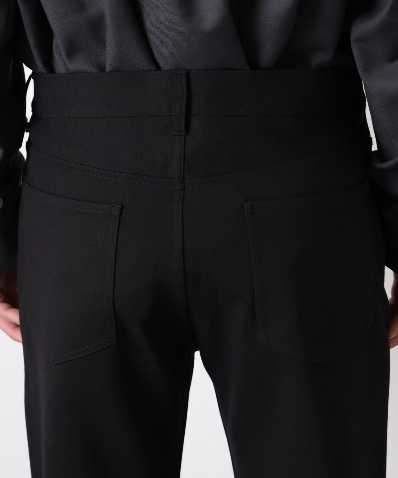ストレッチ5Pテーパードパンツ