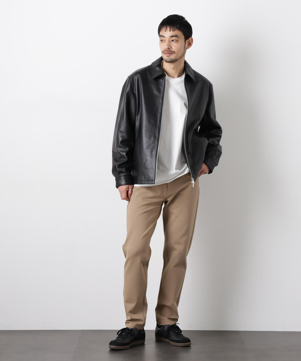 ストレッチ5Pテーパードパンツ