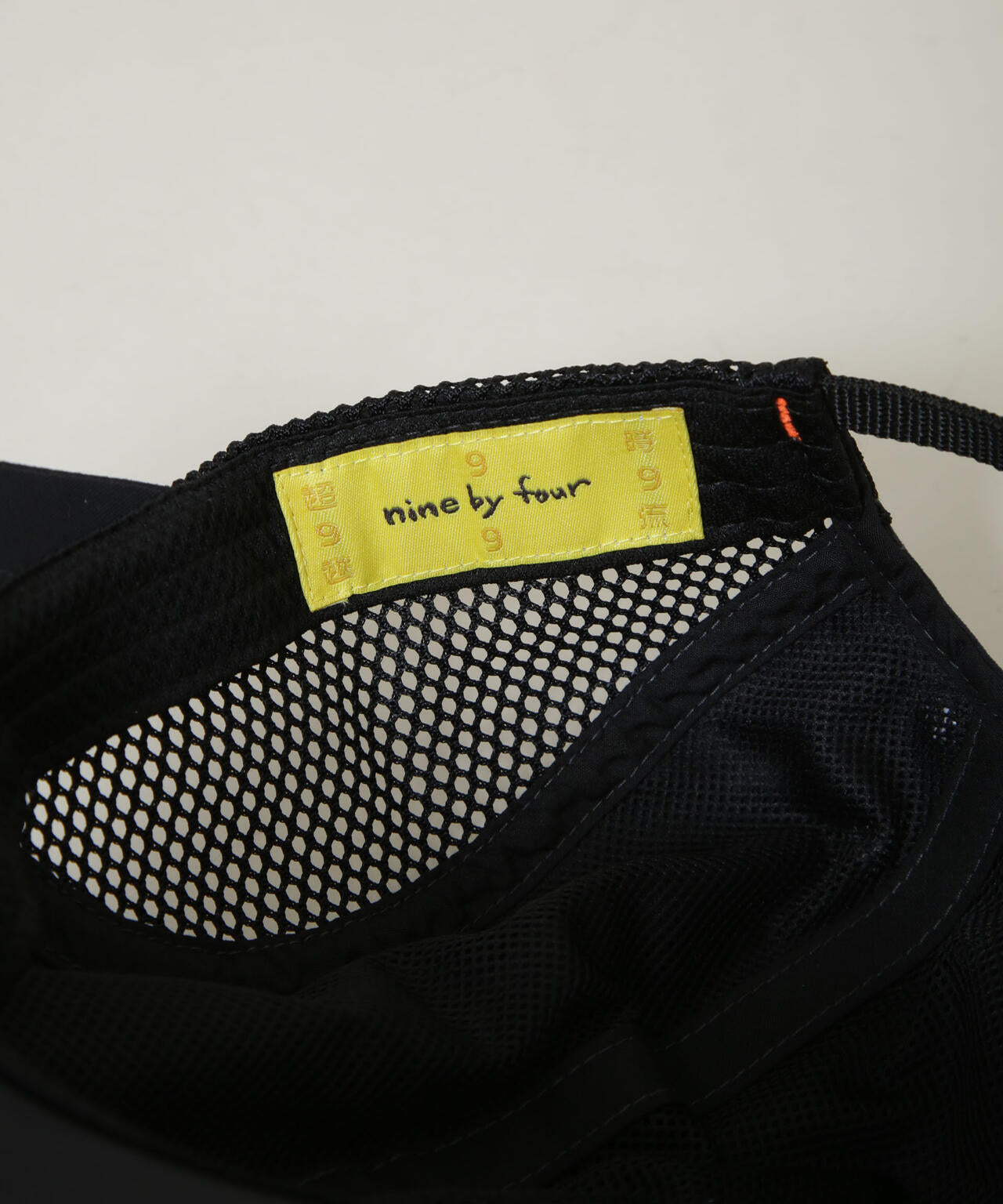 nine by four/94 WR NYLON & MESH 4P CAP