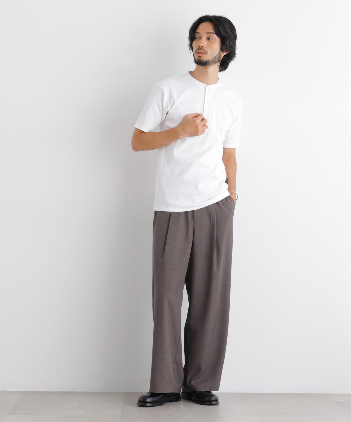 コンパクトヘンリーネックTシャツ 半袖