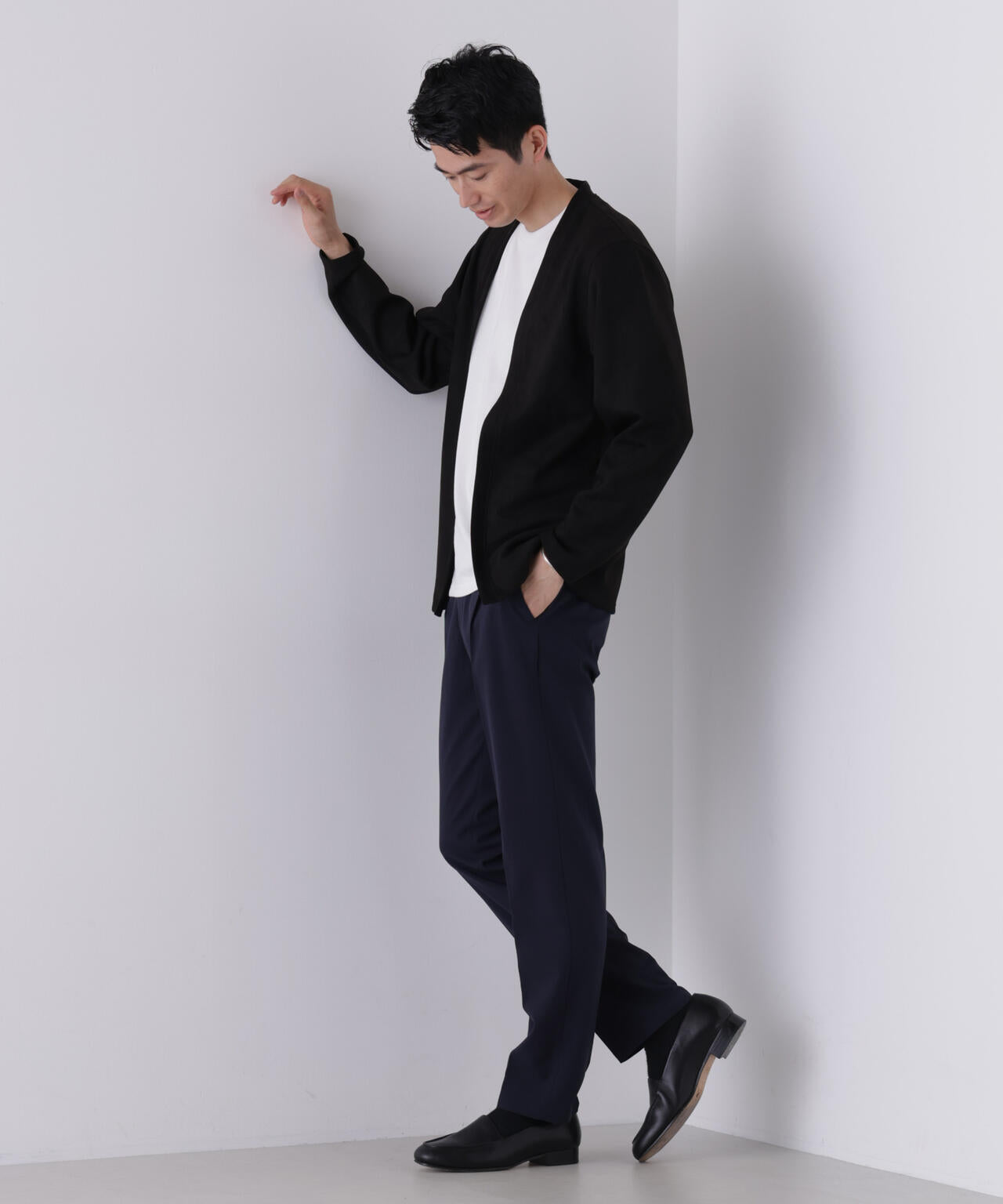 ALWAYS タイトテーパード スラックス