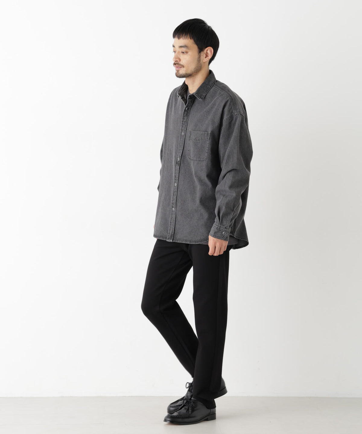 ストレッチ5Pテーパードパンツ