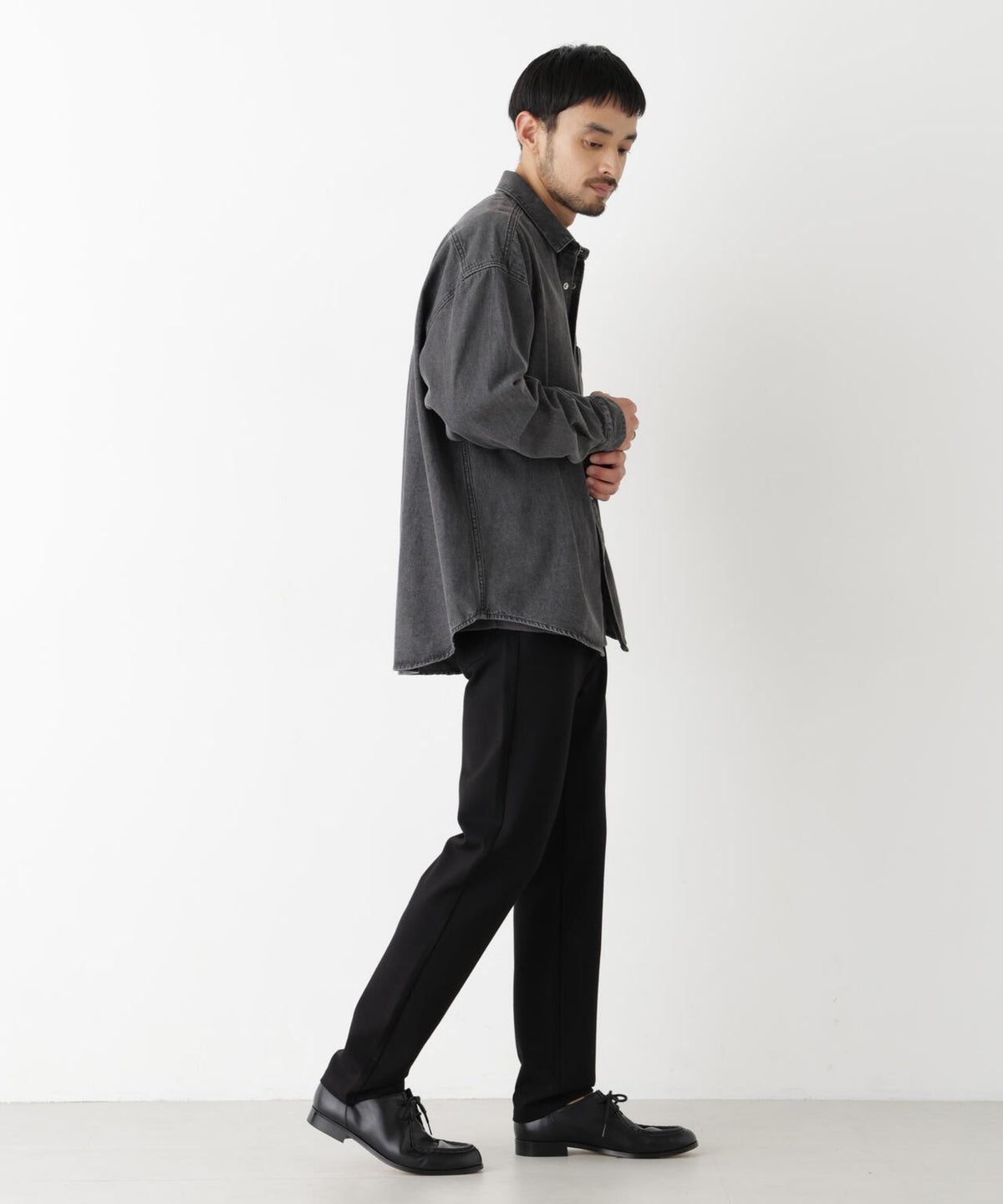 ストレッチ5Pテーパードパンツ