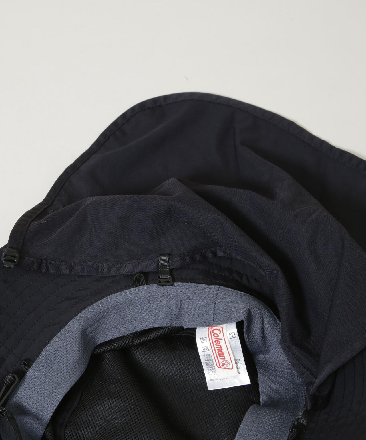 Coleman/タフタシェード付き アドベンチャーハット DARKROOM
