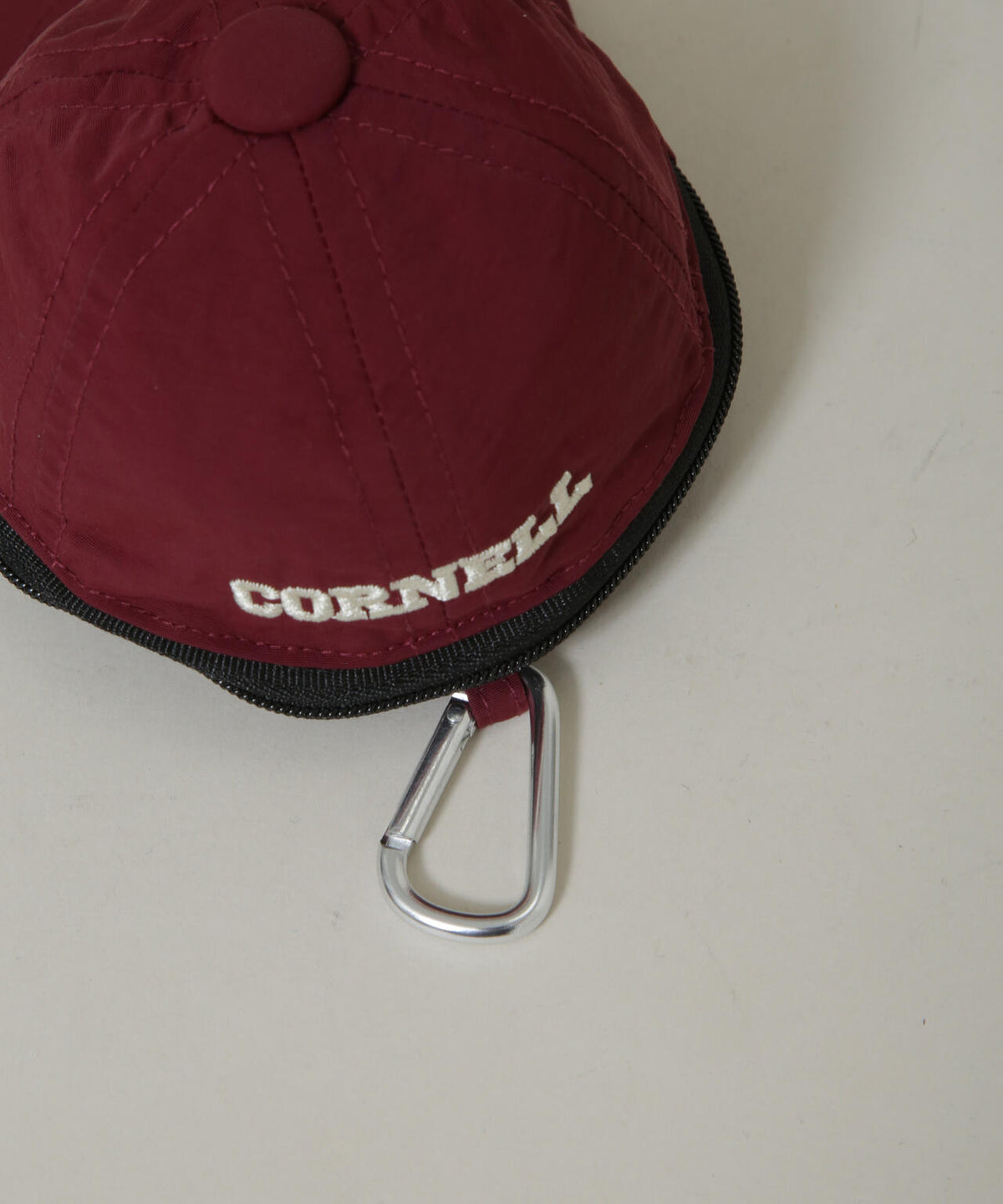 University/CORNELL CAP POACH