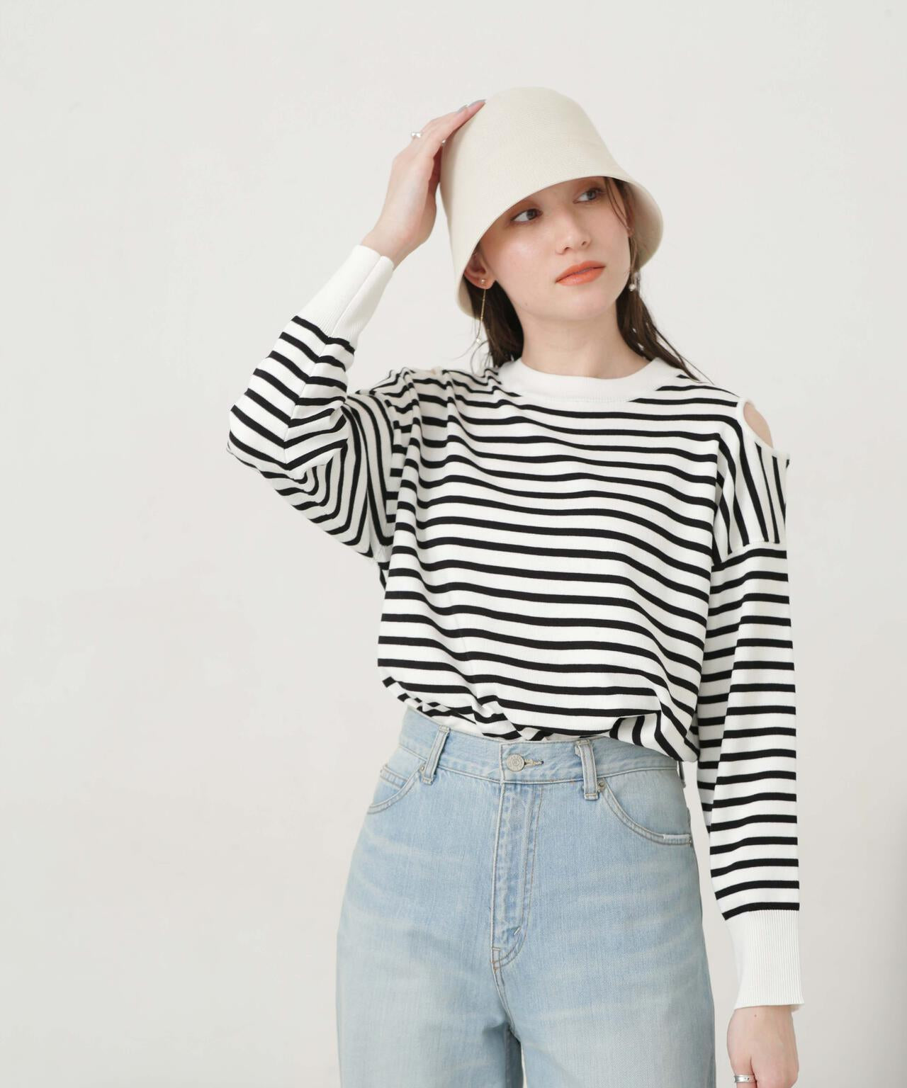 LB.04/ショルダースリットボーダーニット