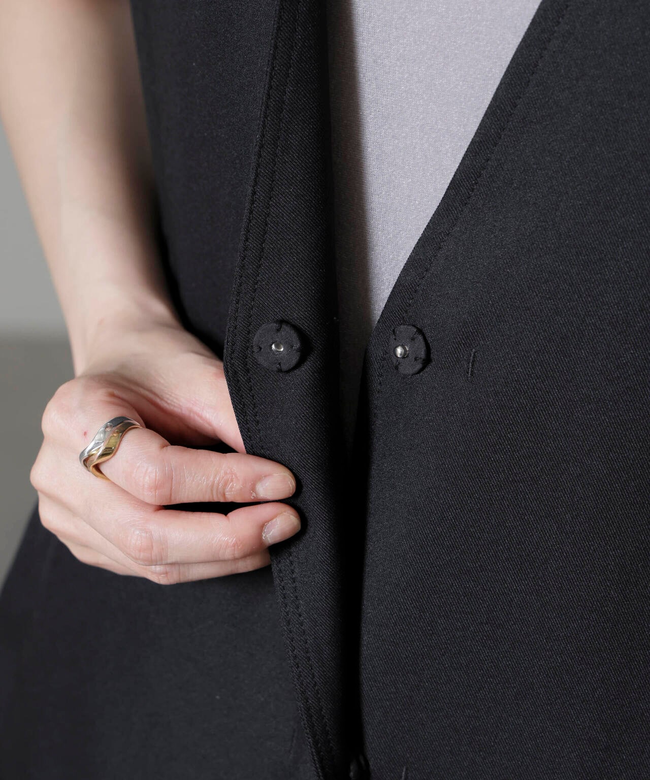 b023fe93-a6e9-5e9c-b5ee-9c7166639063_Image