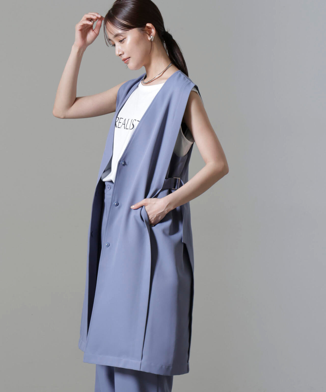 美品 23区 大きいサイズ 44 定価3万3千 シアー ロングジレ サイドベルト サイドベルト ロングジレ ( セットアップ 可)