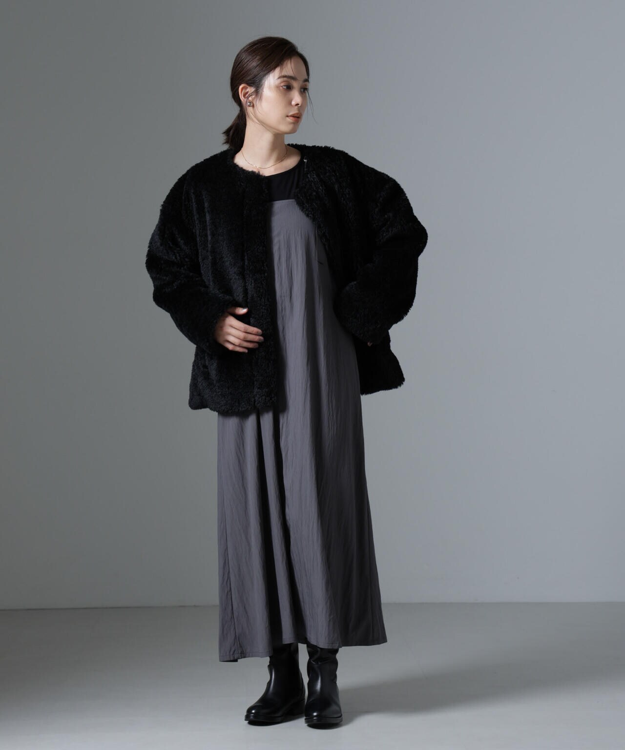 バックルベルトストラップフレアワンピース