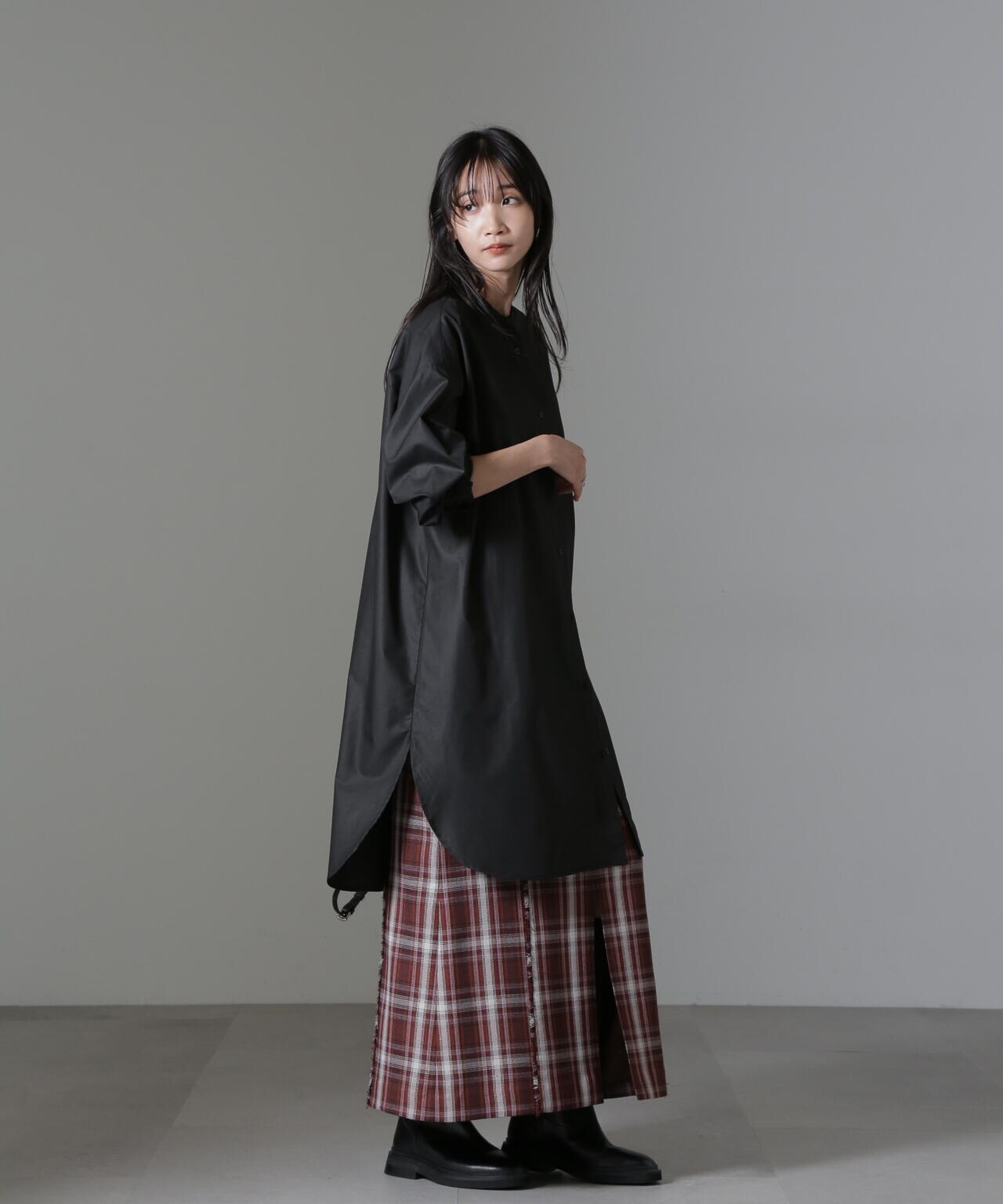 バンドカラーミディシャツワンピース