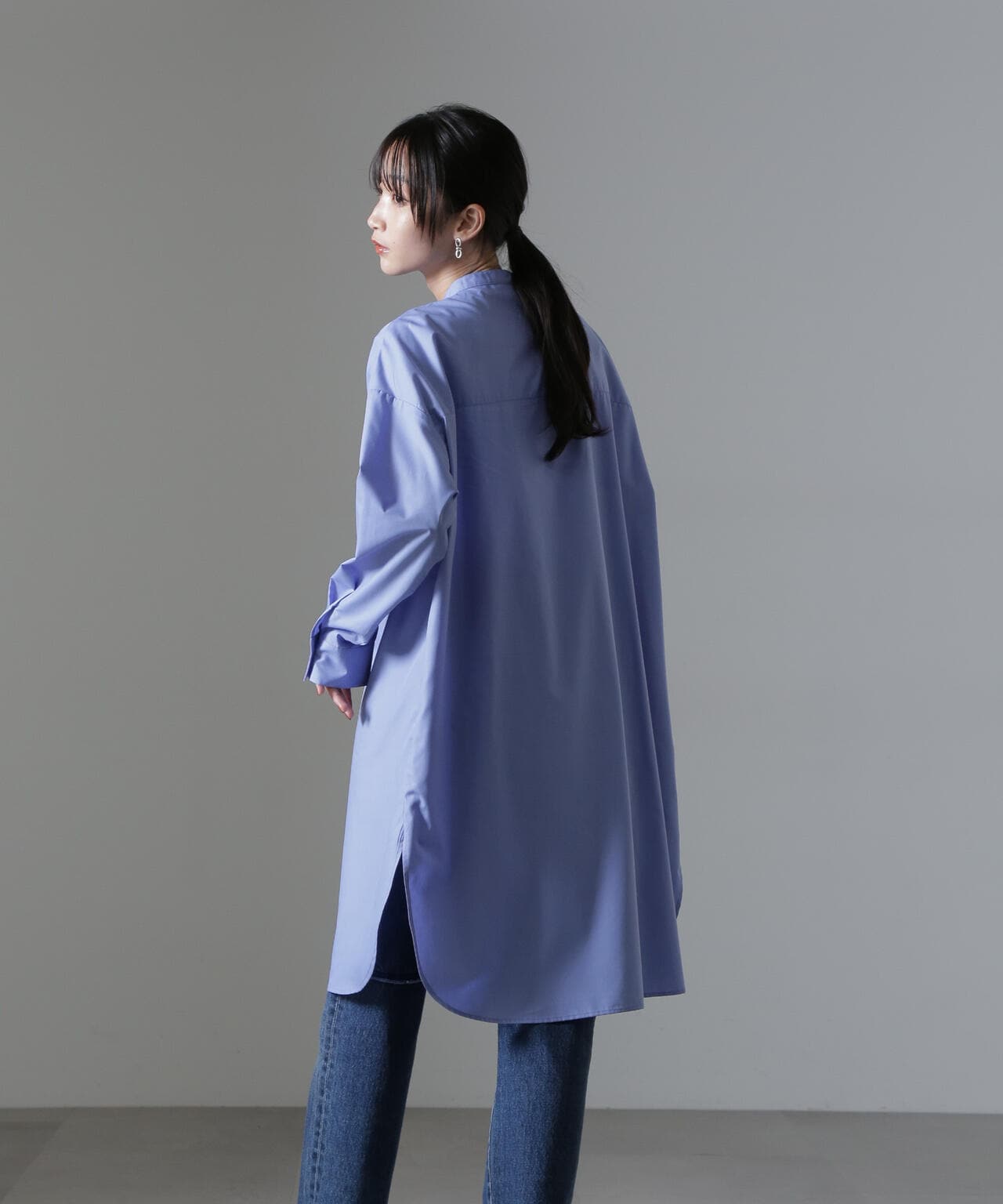 バンドカラーミディシャツワンピース