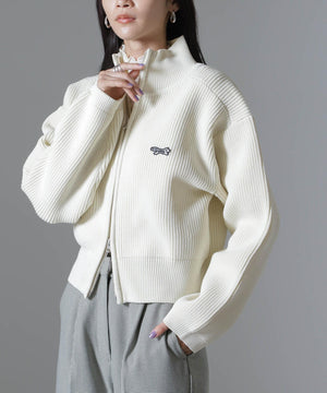 4c27195f-c6e0-597b-9550-6799654e3ef8_Image