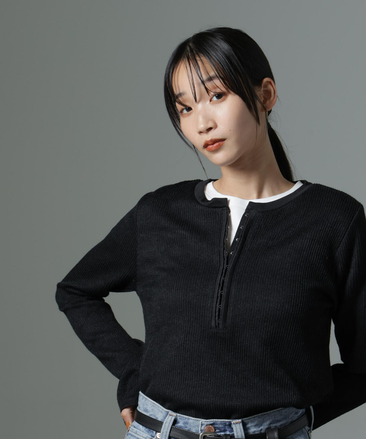 極美品 CFCL リブ ベルスリーブ ニット トップス 黒 洗濯可 ボトルネック 極美品 CFCL リブ ベルスリーブ ニット トップス 黒 洗濯可