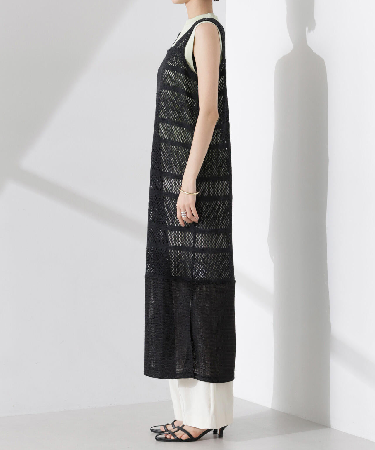 クロシェニット風レースノースリーブワンピース