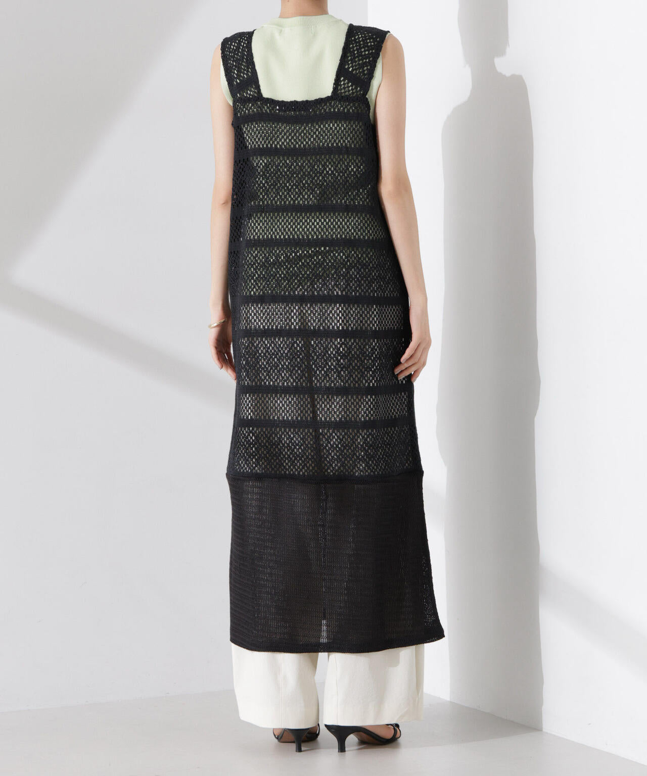 クロシェニット風レースノースリーブワンピース