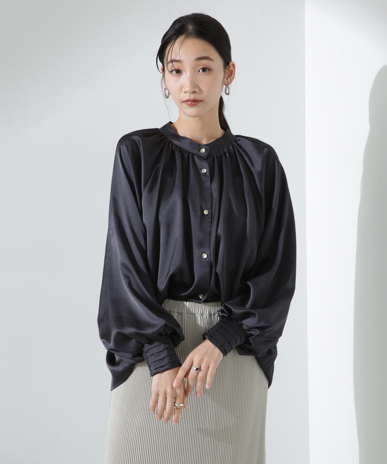 前後2WAYサテンドルマンギャザーブラウス（セットアップ可） | NANO