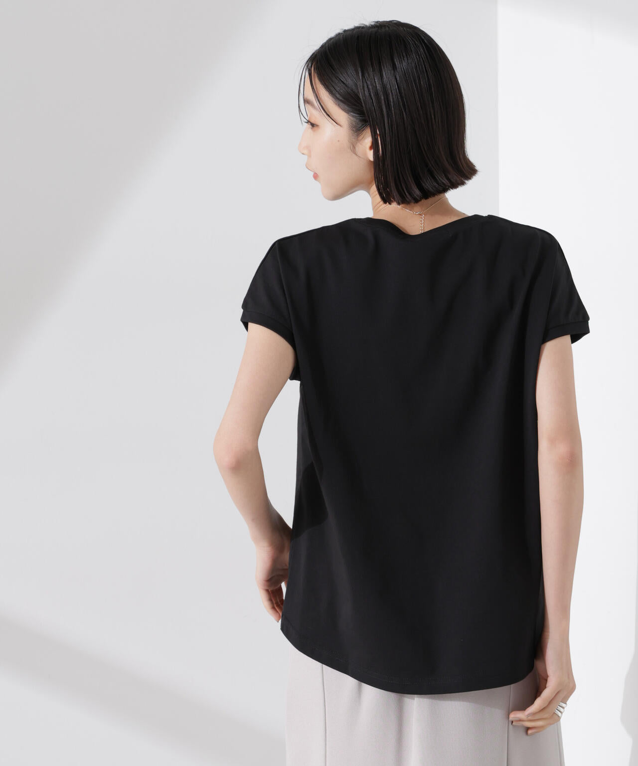 汗染み防止加工接触冷感フレンチスリーブTシャツ | NANO universe