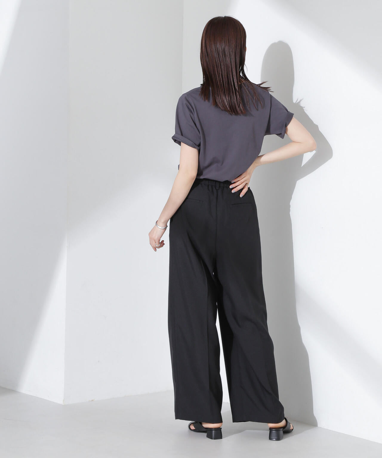 ツータックパンツ