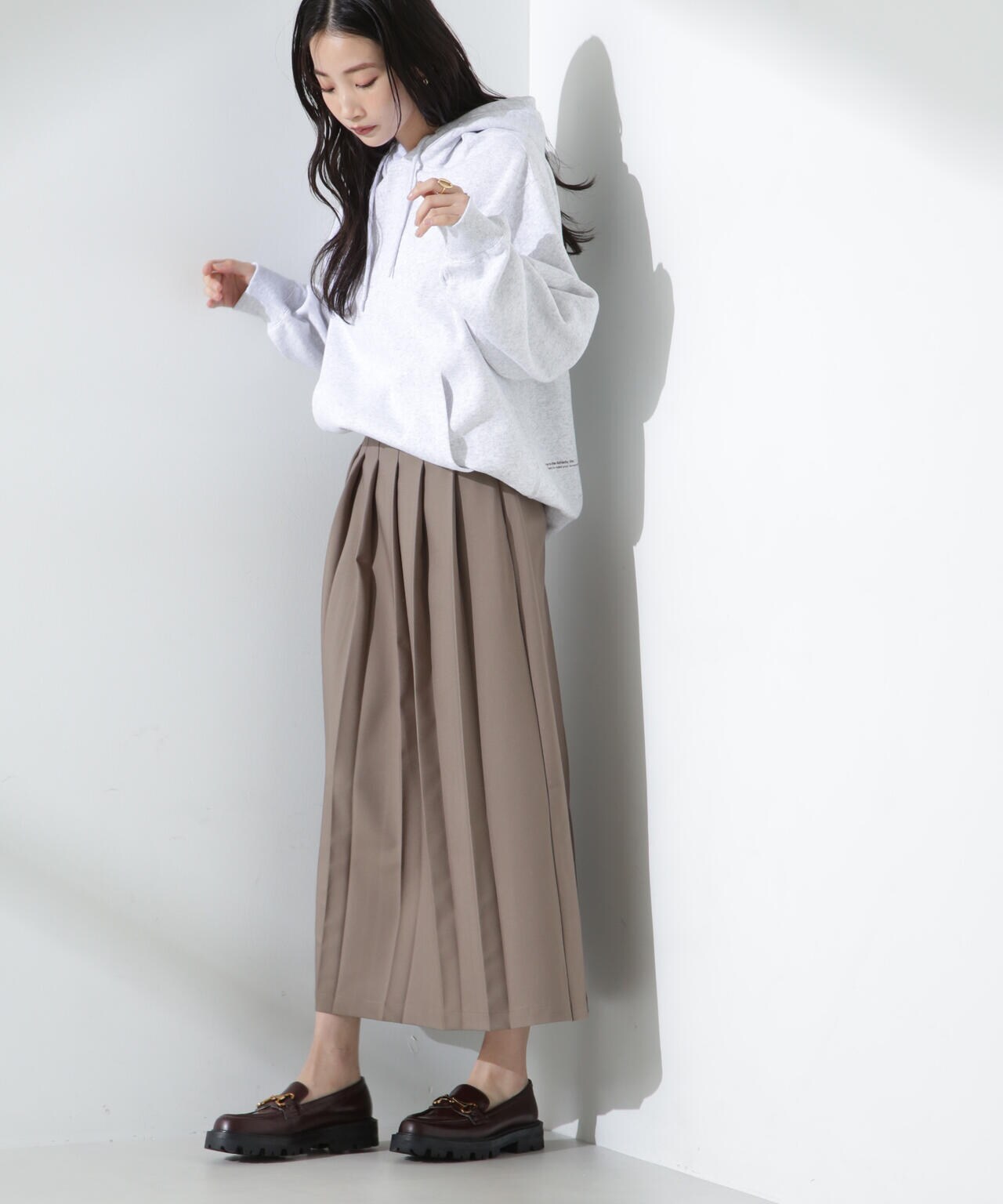 フロントプリーツスカート