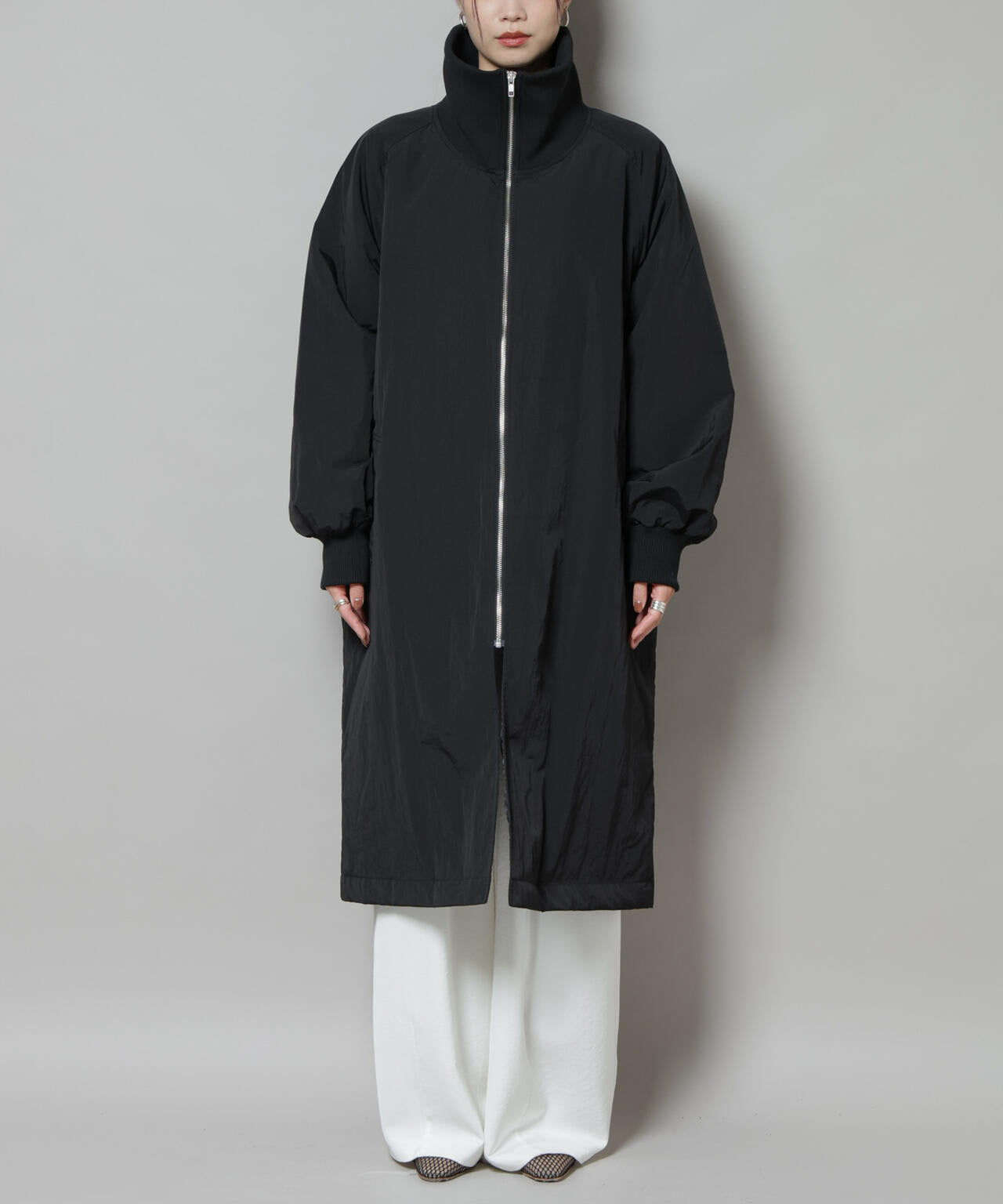 ブラックロングコート ジッパー付き ブラックロングコート ジッパー付き ビッグファスナーロングコート