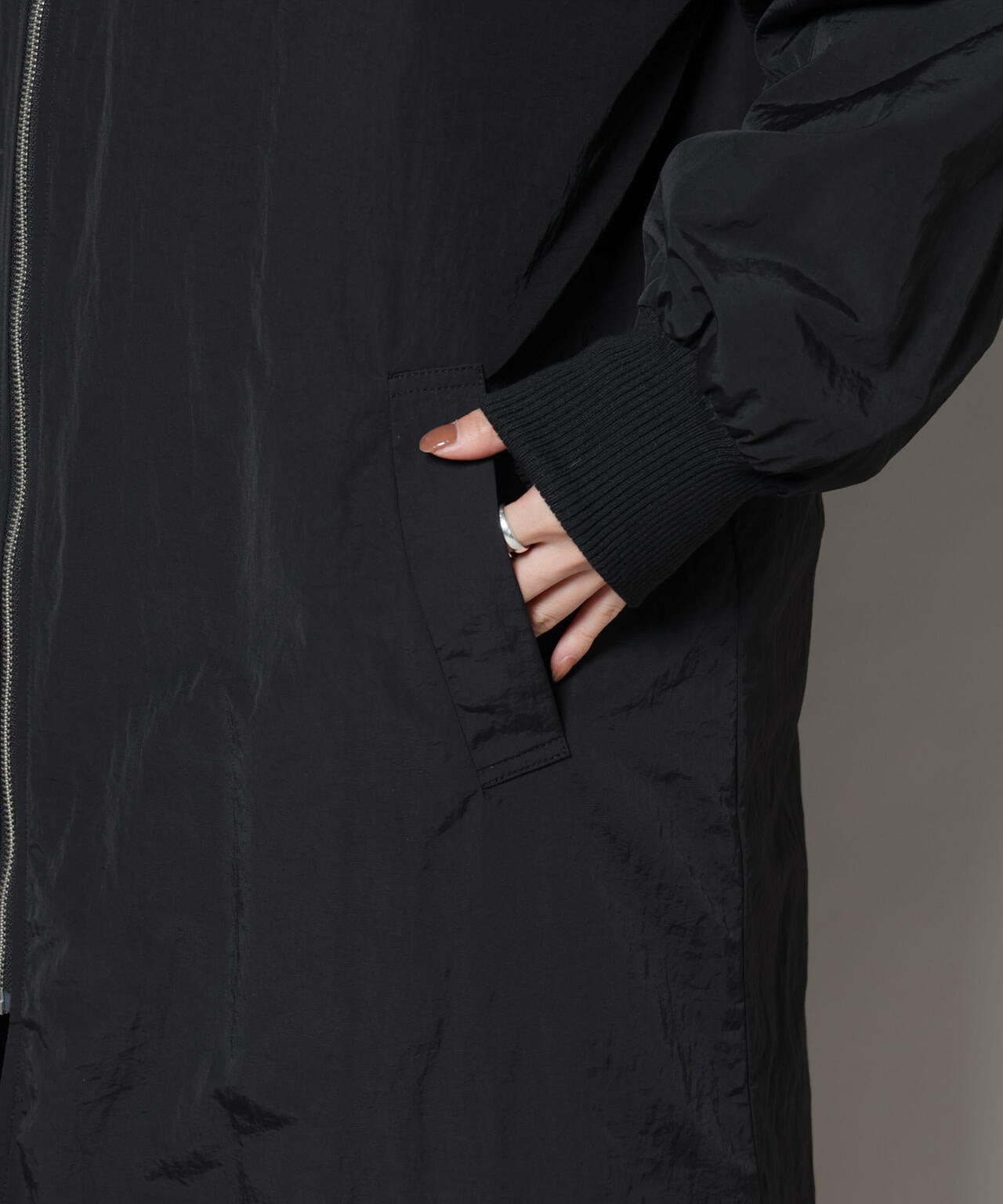 撥水加工・機能中綿 ジップアップリブロングコート | NANO universe