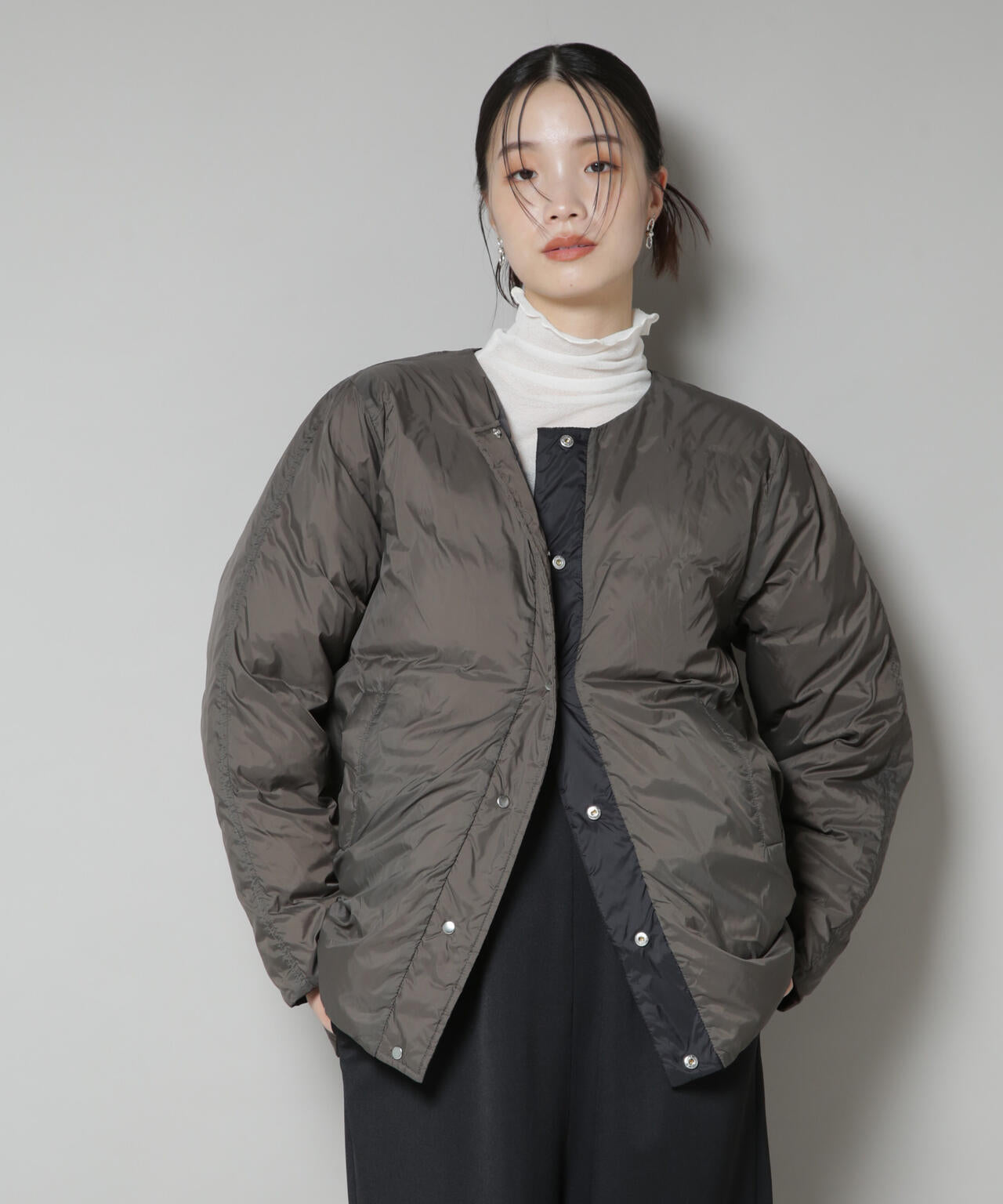 撥水加工ライトダウン リバーシブルノーカラージャケット | NANO