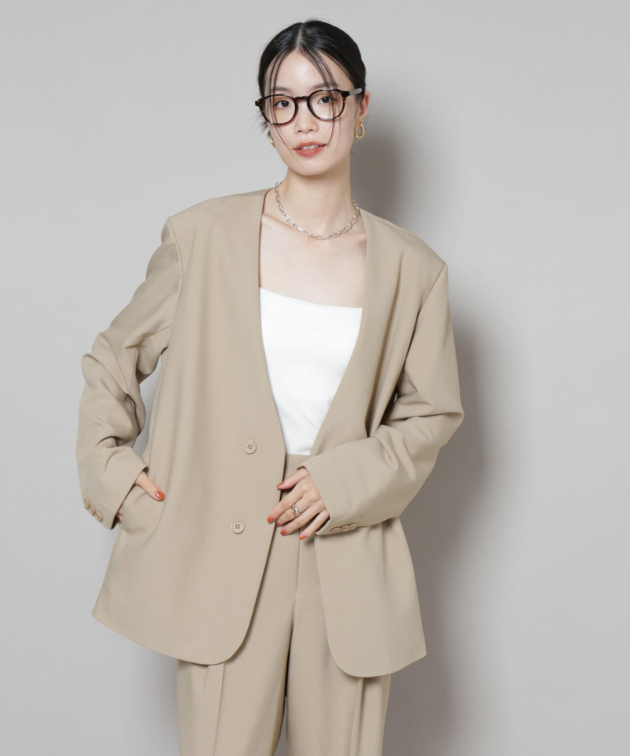 NANO universe【美品】セットアップ スーツ ベージュ M 2025年最新】nano universe カラー：ベージュ系 ビジネススーツ