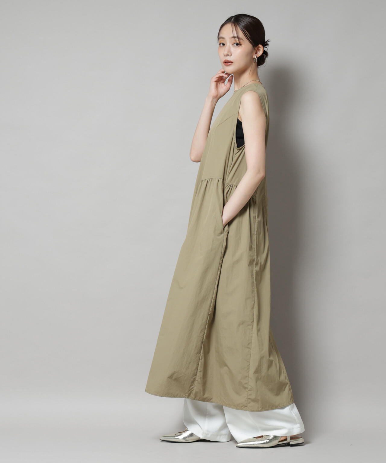 サイドギャザーナイロンワンピース