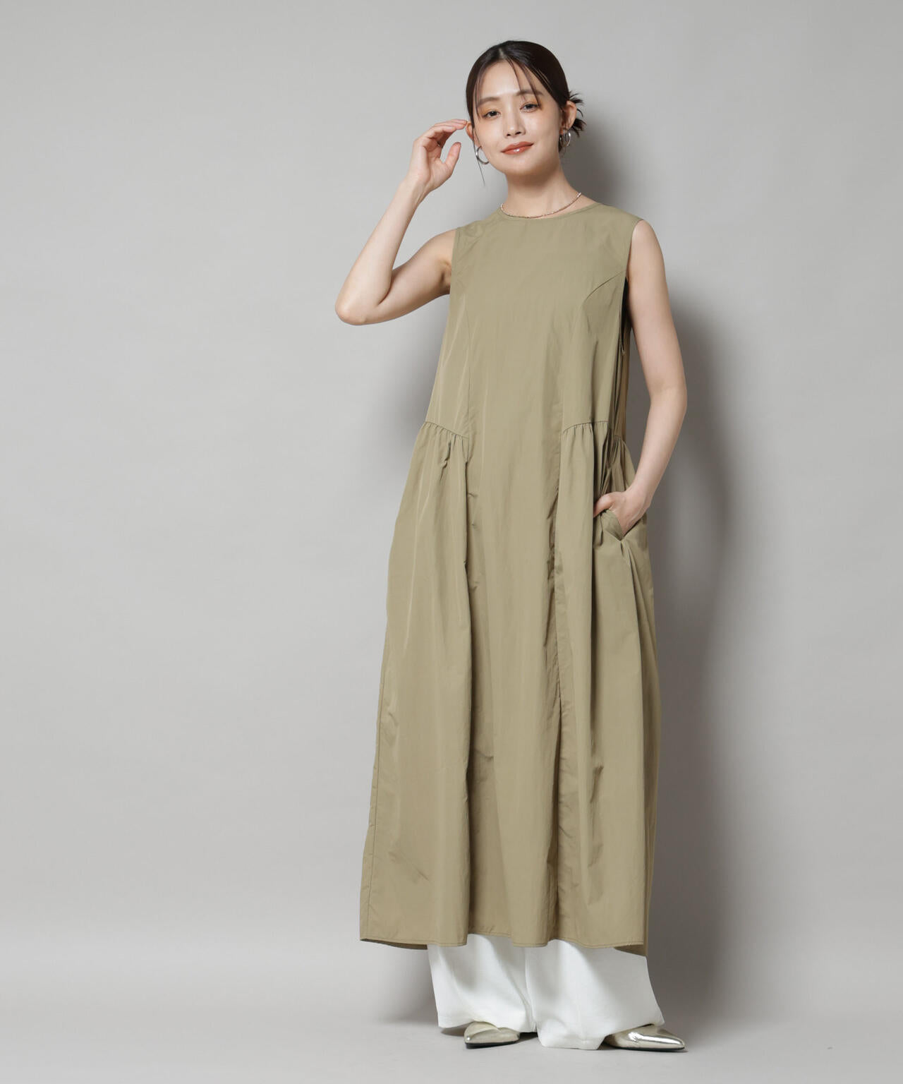 サイドギャザーナイロンワンピース