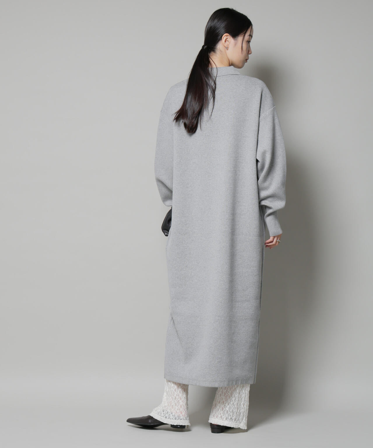 スウェットライク衿付きスキッパーニットワンピース