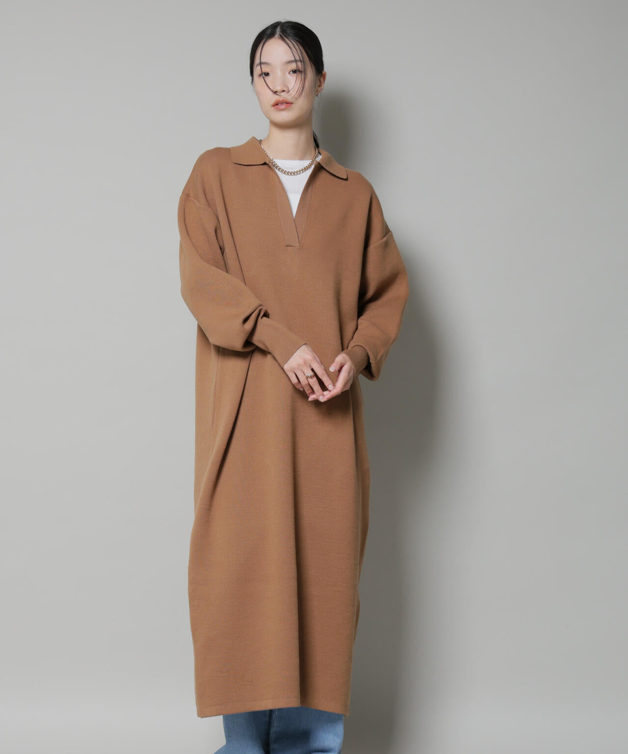 スウェットライク衿付きスキッパーニットワンピース