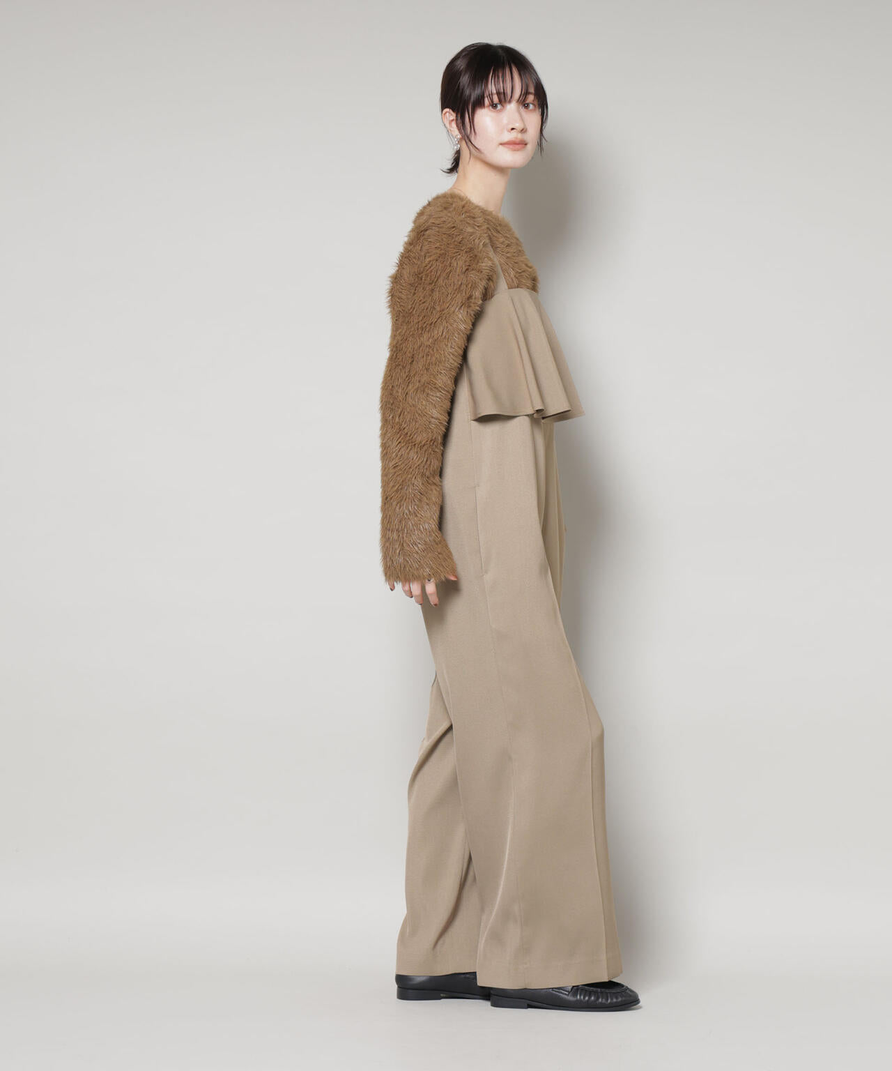 フロントフリルサロペットパンツ