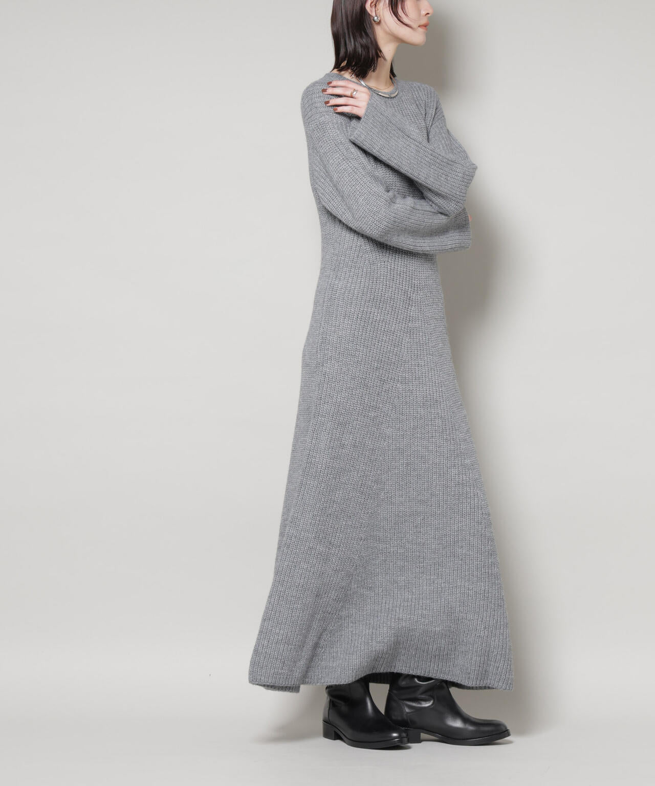 片畦フレアニットワンピース