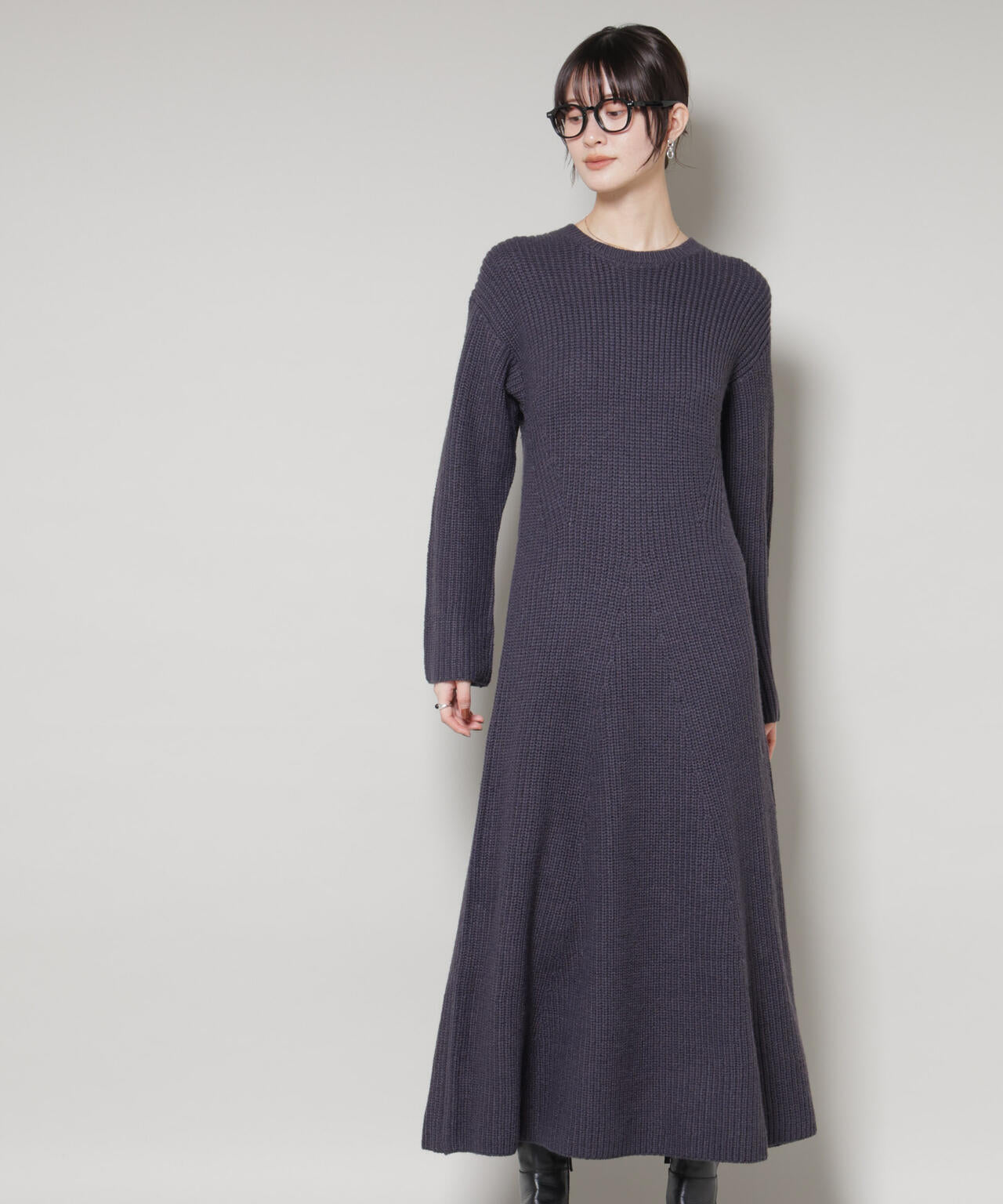 片畦フレアニットワンピース