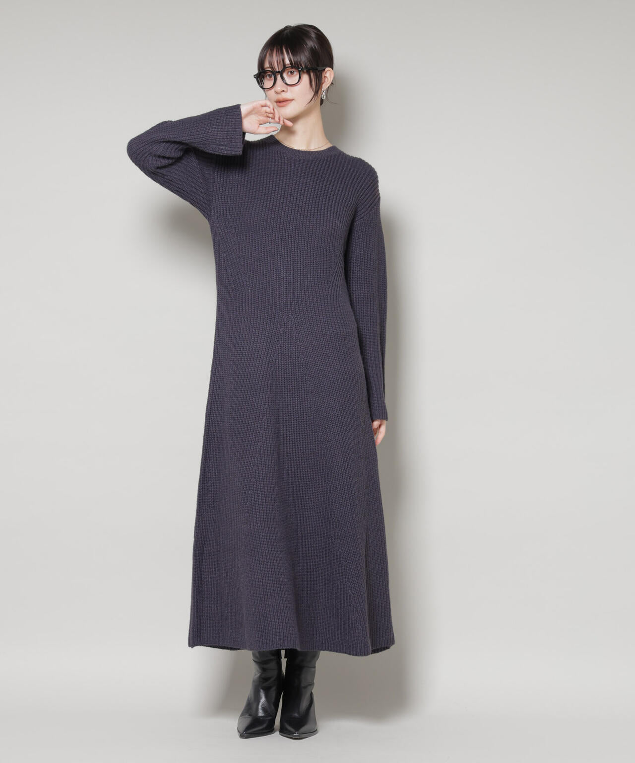 片畦フレアニットワンピース