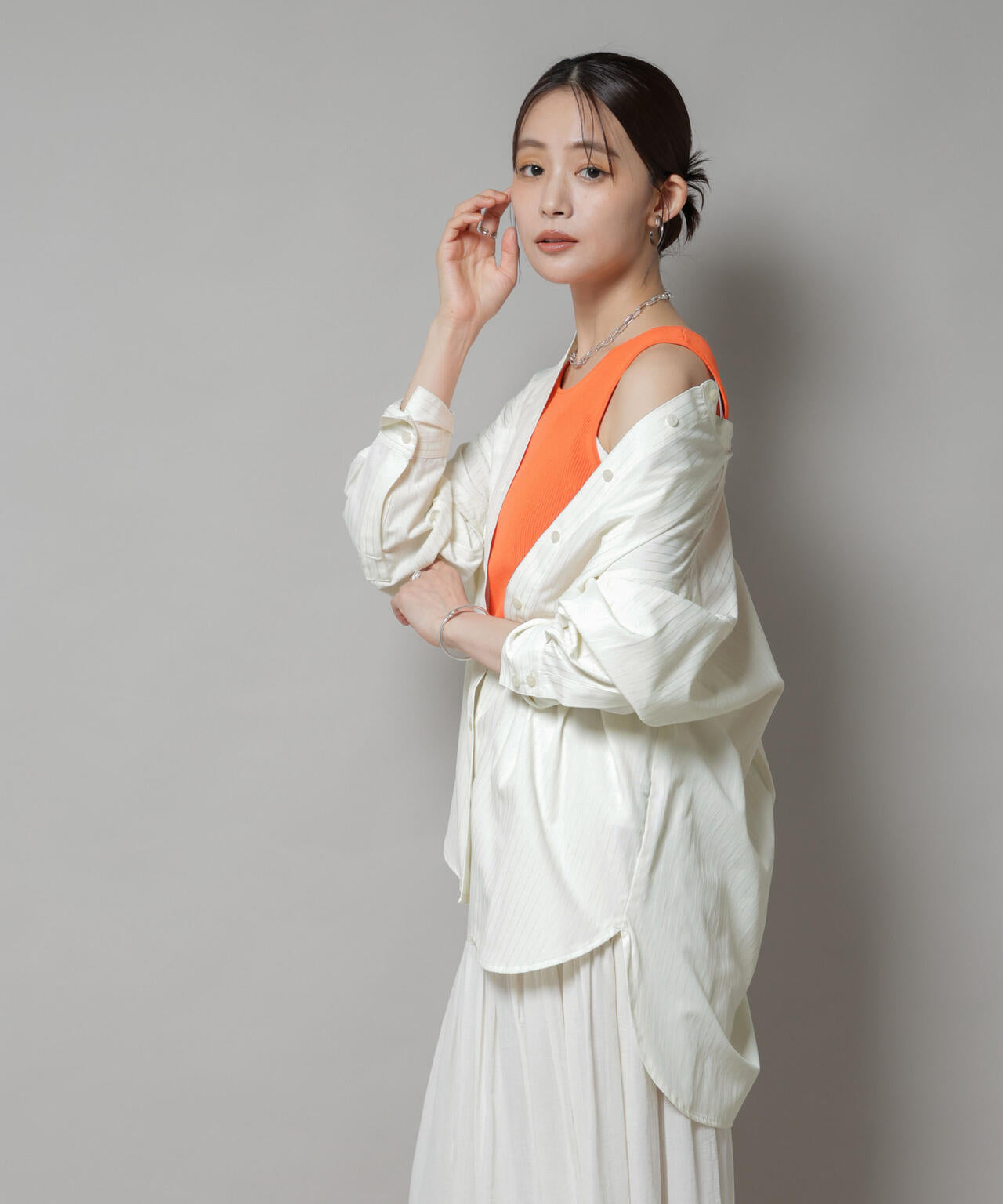 スタンドカラーストライプシャツ