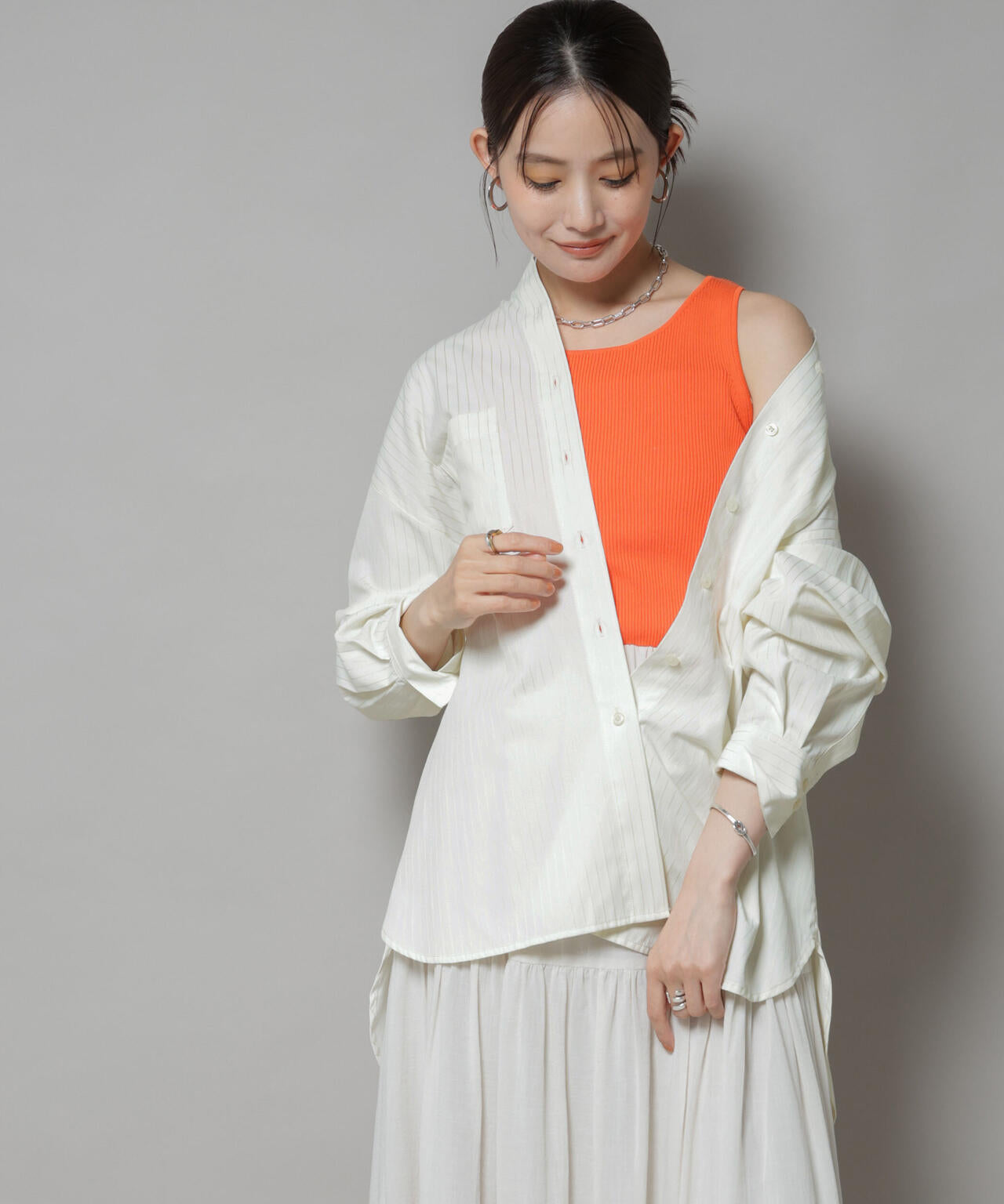 スタンドカラーストライプシャツ