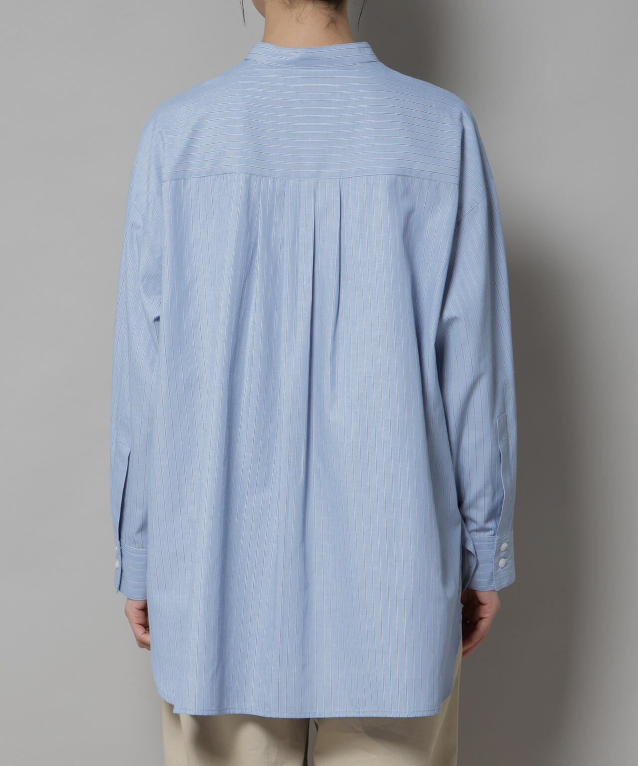スタンドカラーストライプシャツ