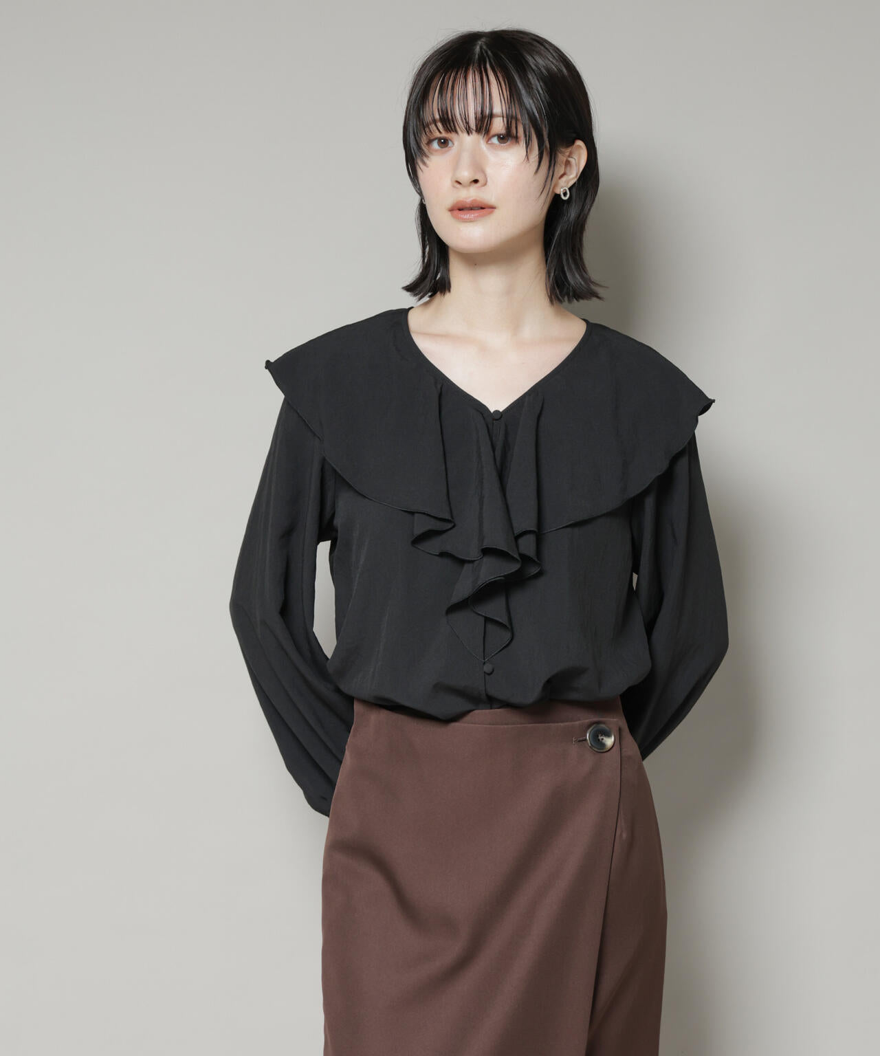 ビンテージポプリンラッフルカラーブラウス | NANO universe（ナノ