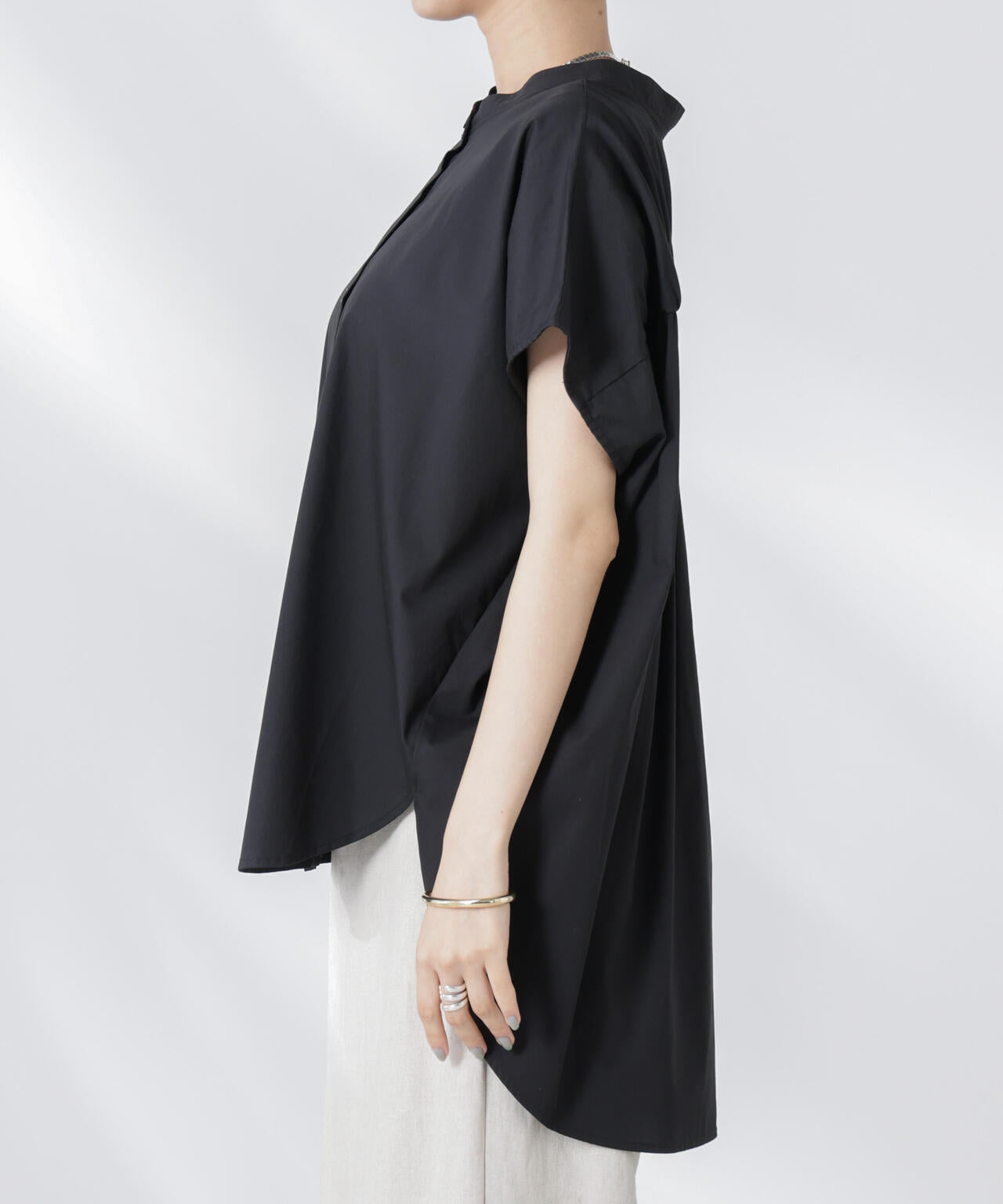 バックギャザーノースリーブブラウス