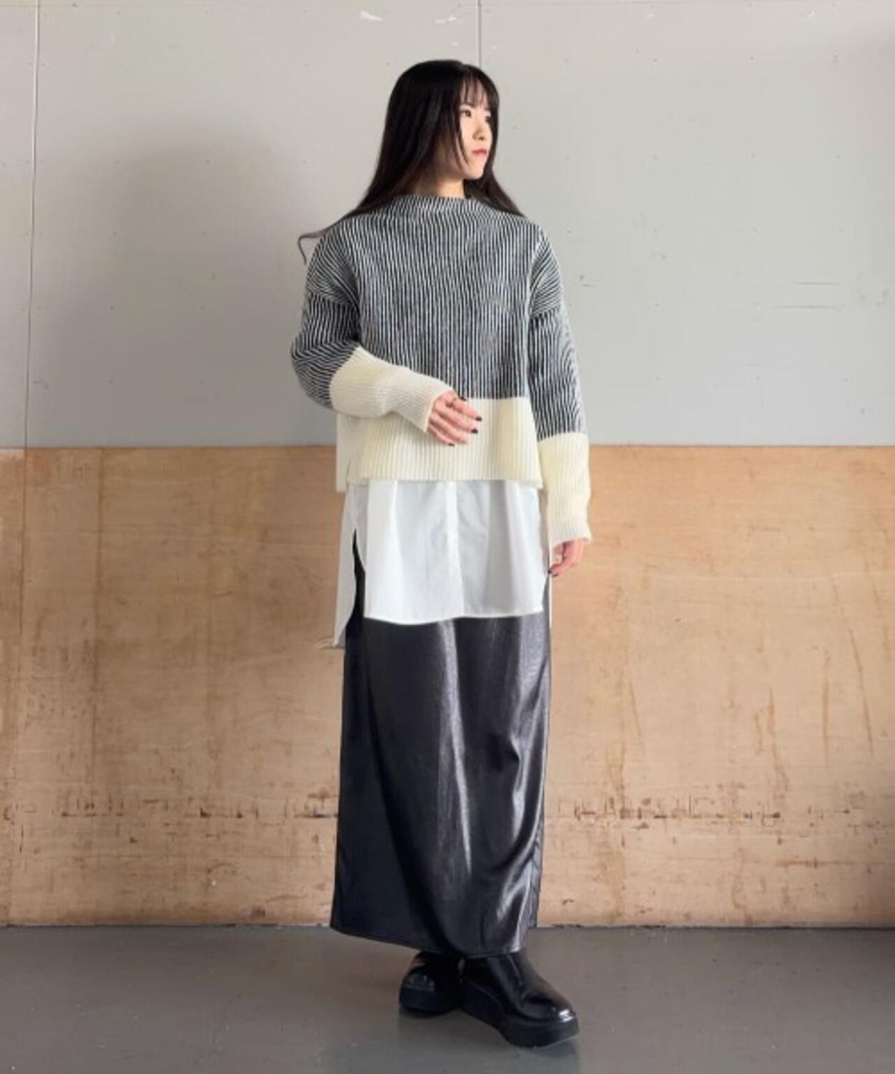 シャドーストライプニットプルオーバー