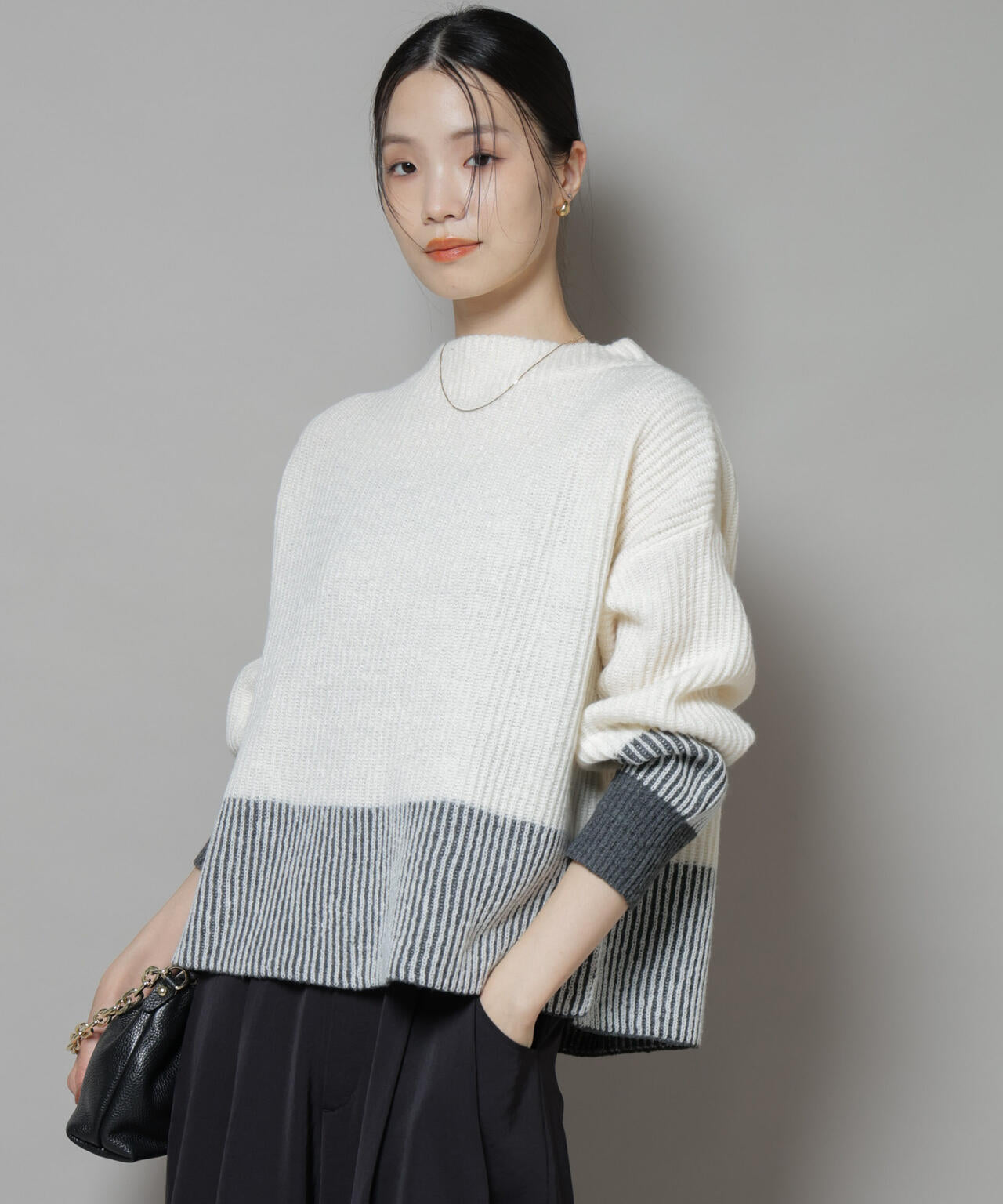 シャドーストライプニットプルオーバー